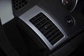 2010款三菱欧蓝德劲界2.4时尚四驱版实拍