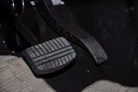 2010款三菱欧蓝德劲界2.4时尚四驱版实拍