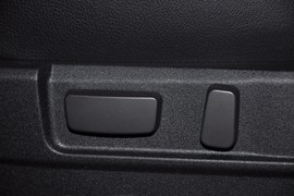 2010款三菱欧蓝德劲界2.4时尚四驱版实拍