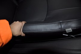 2010款三菱欧蓝德劲界2.4时尚四驱版实拍