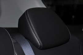 2010款三菱欧蓝德劲界2.4时尚四驱版实拍