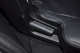 2010款三菱欧蓝德劲界2.4时尚四驱版实拍