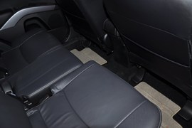 2010款三菱欧蓝德劲界2.4时尚四驱版实拍