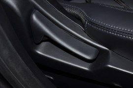 2010款三菱欧蓝德劲界2.4时尚四驱版实拍