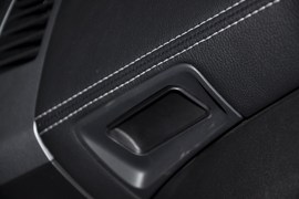 2010款三菱欧蓝德劲界2.4时尚四驱版实拍