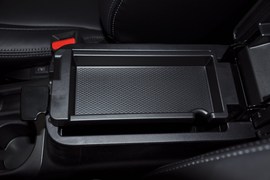 2010款三菱欧蓝德劲界2.4时尚四驱版实拍