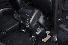 2010款三菱欧蓝德劲界2.4时尚四驱版实拍