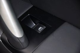 2011款奥迪TTS
