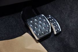 2011款宾利欧陆SuperSports
