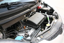 2010款江淮悦悦试驾