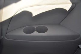 2011款一汽马自达Mazda8