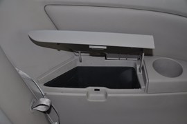 2011款一汽马自达Mazda8