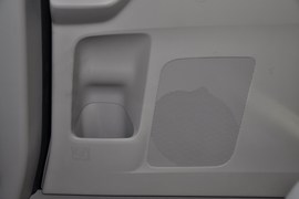 2011款一汽马自达Mazda8