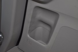 2011款一汽马自达Mazda8