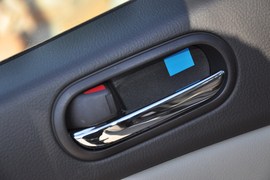 2011款一汽马自达Mazda8