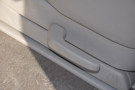 2011款一汽马自达Mazda8
