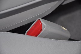 2011款一汽马自达Mazda8
