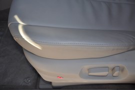 2011款一汽马自达Mazda8