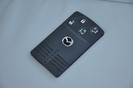 2011款一汽马自达Mazda8