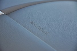 2011款一汽马自达Mazda8