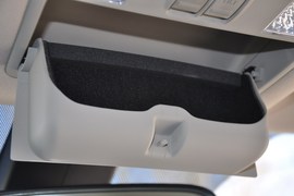 2011款一汽马自达Mazda8