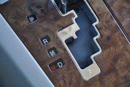 2011款一汽马自达Mazda8