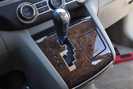 2011款一汽马自达Mazda8