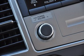 2011款一汽马自达Mazda8