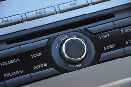 2011款一汽马自达Mazda8