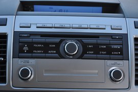 2011款一汽马自达Mazda8