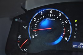 2011款一汽马自达Mazda8