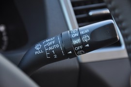 2011款一汽马自达Mazda8
