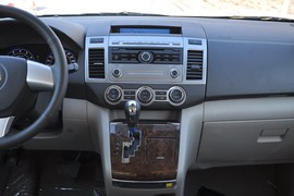 2011款一汽马自达Mazda8