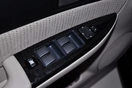 2011款马自达6