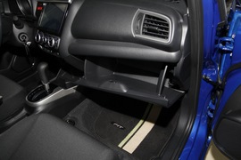 2016款本田飞度1.5L