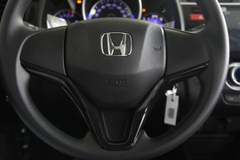 2016款本田飞度1.5L