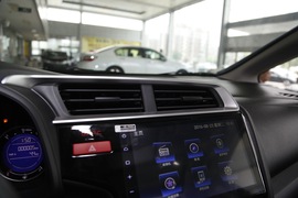 2016款本田飞度1.5L