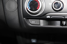 2016款本田飞度1.5L