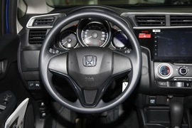 2016款本田飞度1.5L