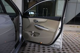 2011款一汽丰田卡罗拉1.8L