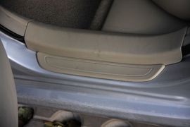 2011款一汽丰田卡罗拉1.8L