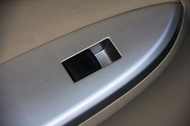 2011款一汽丰田卡罗拉1.8L