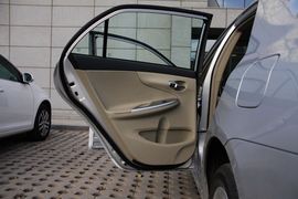 2011款一汽丰田卡罗拉1.8L