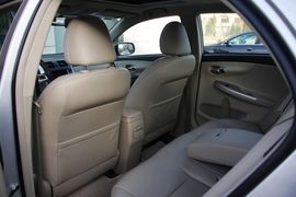 2011款一汽丰田卡罗拉1.8L