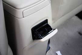 2011款一汽丰田卡罗拉1.8L