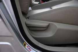 2011款一汽丰田卡罗拉1.8L