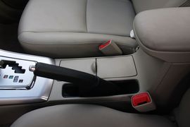 2011款一汽丰田卡罗拉1.8L