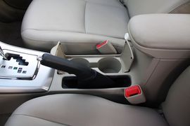 2011款一汽丰田卡罗拉1.8L