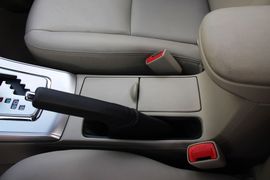 2011款一汽丰田卡罗拉1.8L