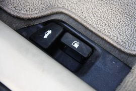 2011款一汽丰田卡罗拉1.8L